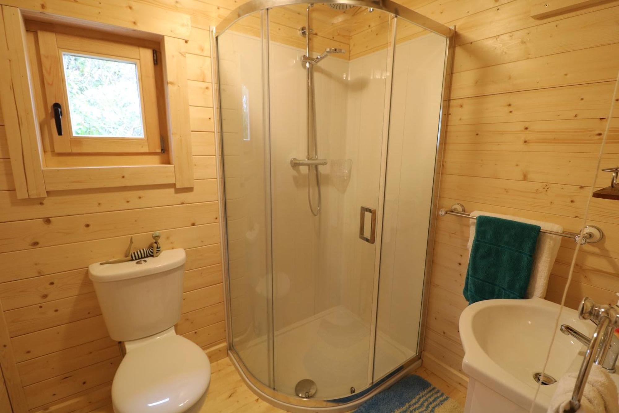 Inisean Lodge Log Cabin -Part Of Inisean B&B ดังโล ภายนอก รูปภาพ