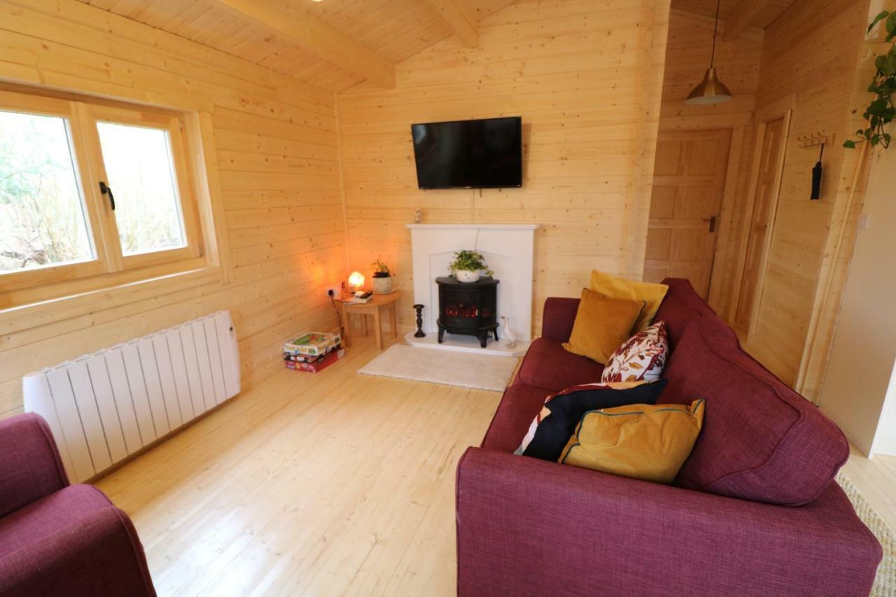 Inisean Lodge Log Cabin -Part Of Inisean B&B ดังโล ภายนอก รูปภาพ